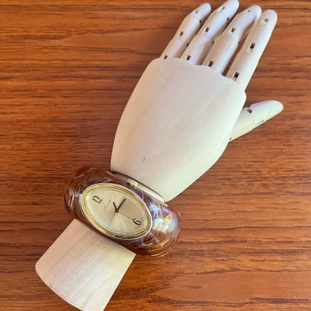 Vintage Lucerne Marbled Root Beer Plastic Cuff Bangle Clamper Watch Works